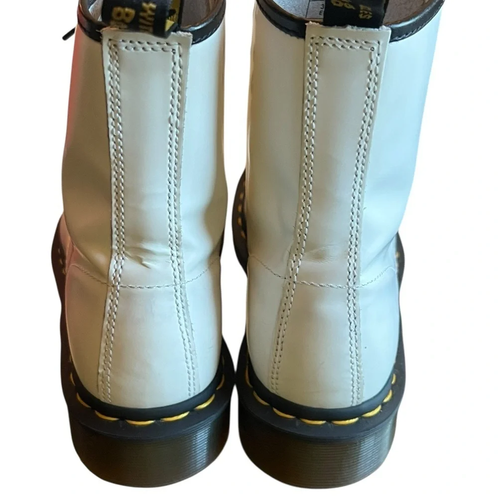 Dr. Martens Gold Air Cushion Sole Size 7